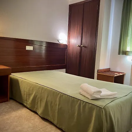 Residencial Casa Velha אורחן פמפיליוסה דה סרה